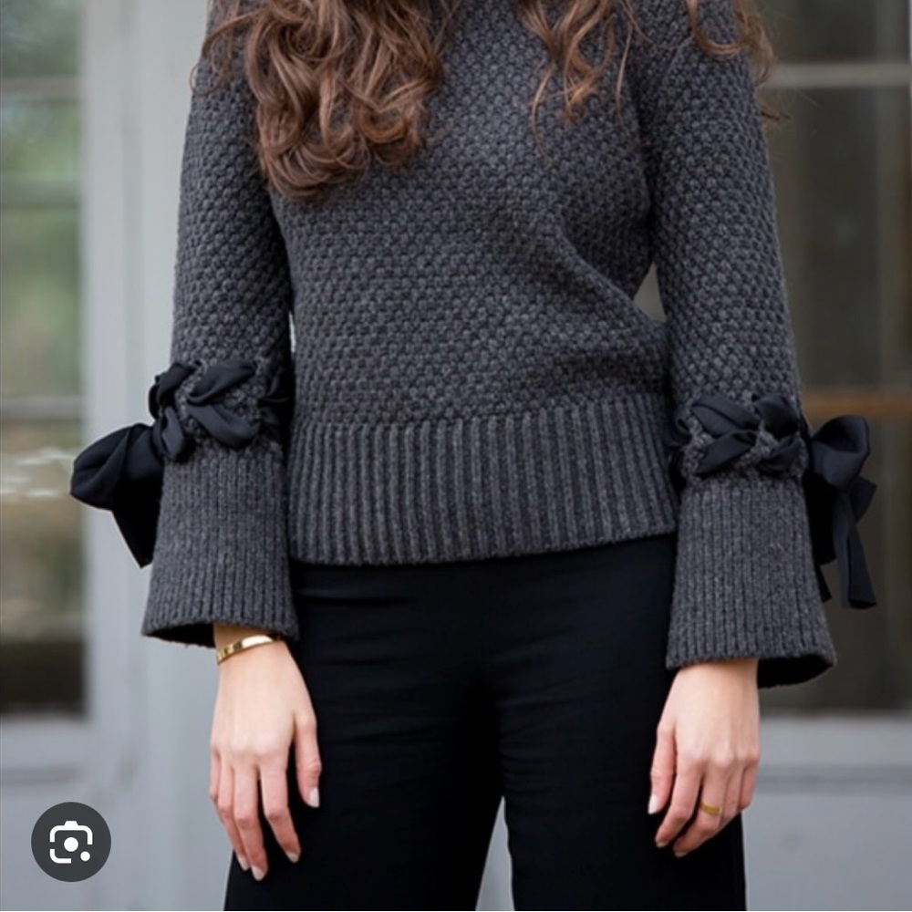 Club Monaco grey sweater with bow on sleeves
